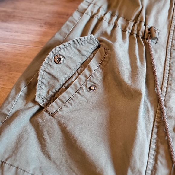 Mid length woman's jacket - Picture 8 of 11